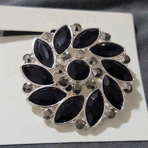 Brooch Pin - Picture 2 of 5